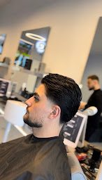 Photo n°24 de Falco Barber Shop Marseille - Coiffeur Barbier Visagiste à Marseille (Salon de coiffure)