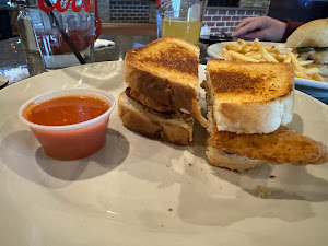 Woody's Pub & Grill photo