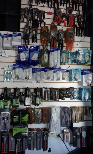 "El Pollo" Hardware Gallery - Mexico
