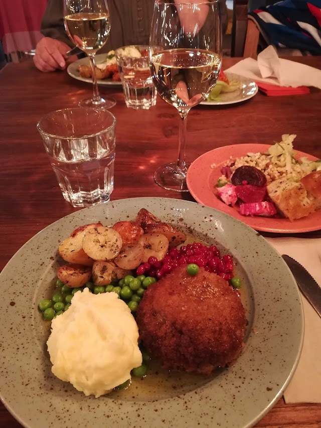 Orangery Boule & Bistro