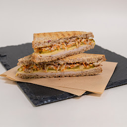 Photo n°48 de KEBEK - Famous Canadian Poutine à Puteaux (Restaurant végétarien)