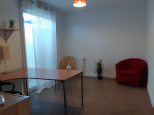 Photo n°4 de NLG SOPHRO-HYPNOSE-COACH à Châtillon (Praticien en médecine holistique)