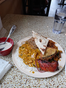Everest Cafe & Bar photo