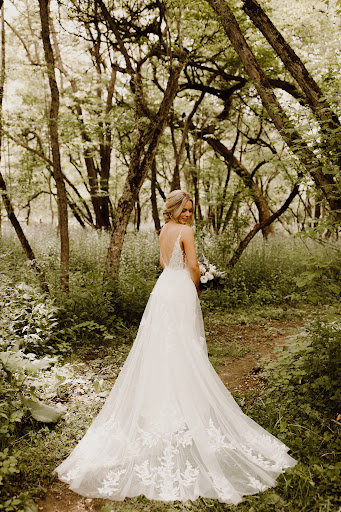 Taylor's Bridal Boutique Inc. - Thumbnail