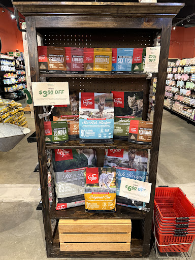 The Natural Dog Pet Food Market | Nature's Emporium Gift Store Gallery - United States