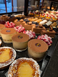 Photo n°5 de Boulangerie Pâtisserie Le Chalet à Charbonnières-les-Bains (Pâtisserie)