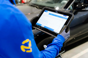 Photo n°9 de Mondial Pare-Brise à Châteauneuf-les-Martigues (Garage automobile)