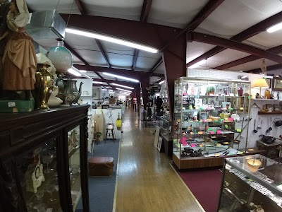 Verona Antiques / Flea Market