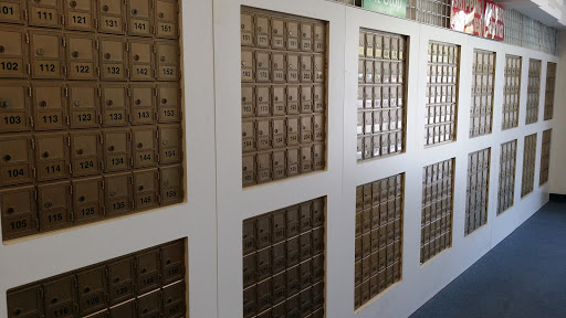 La Canada Mailboxes - Thumbnail