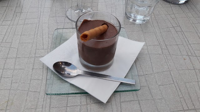 Le Bikini Café