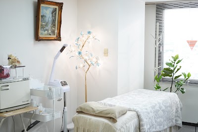 BEAUTY SALON ELEVEN(ビューティーサロンイレブン) / 脱毛 / メンズ脱毛 / フェイシャルエステ / メンズフェイシャル