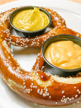 The Olde Mecklenburg Brewery & Biergarten by null