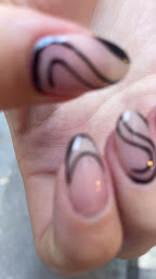 Photo n°14 de Meet Nail -Marais Paris4e à Paris (Salon de manucure)