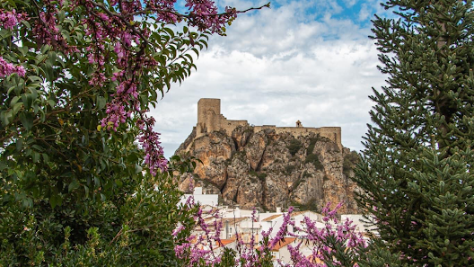 Castillo de Olvera Pl. la Iglesia, s/n, 11690 Olvera, Cádiz, España