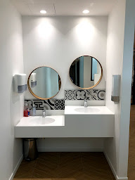 Photo n°5 de Dr Karim OUDIHAT à Cachan (Orthodontiste)