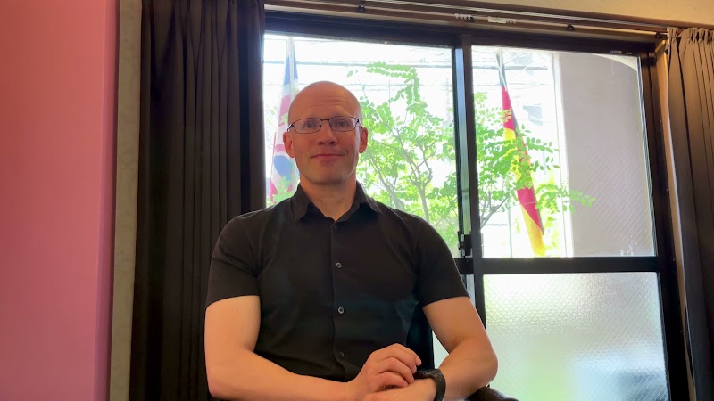 Volk - German & English Language School