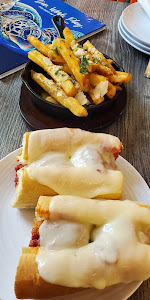 Tommy's Hideaway - Wood Fired Pizza & Pub photo