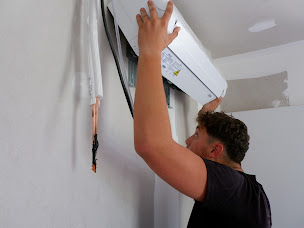 Photo n°9 de Hervé Salomon à La Chambre (Service de rénovation de bureaux)