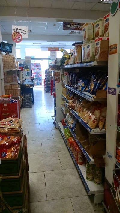 Photos of Matias supermarket - Shipping