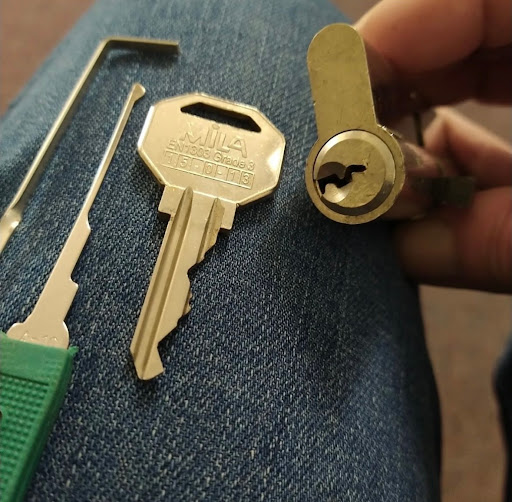 Luna Locksmith Barnes - Thumbnail