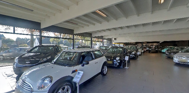 Van Happen Auto's