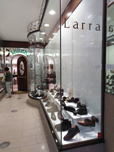 Larra - Visual