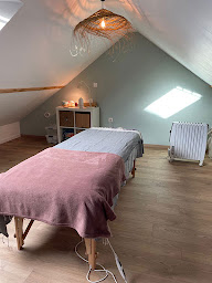 Photo n°3 de Bespoke Massage, Jérôme Goujon à Mecé (Institut de massages)