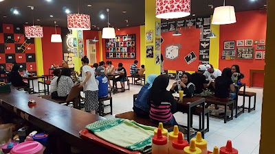 Photos of Waroenk de'lapan