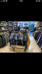 Photo n°12 de Drescode à Paris (Magasin de vêtements pour hommes)