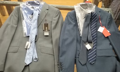 Photos of Hollywood Suit Outlet