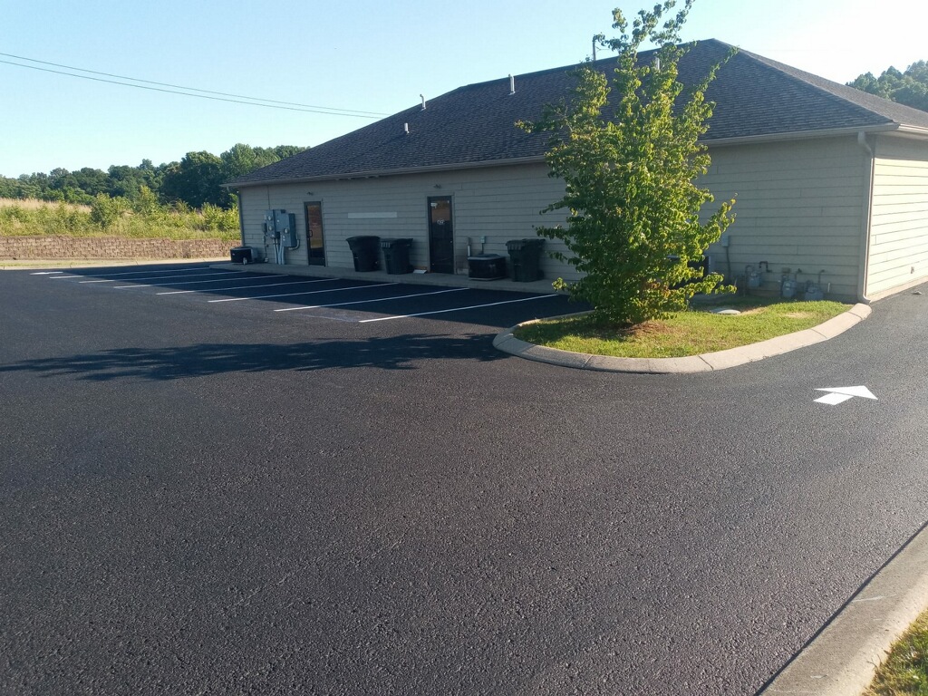 D&D Sealing and Striping photo 2