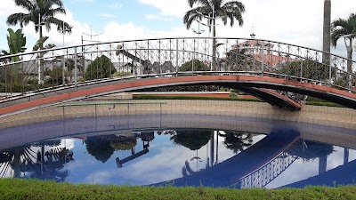 Photos of Lago Agrio Central Park