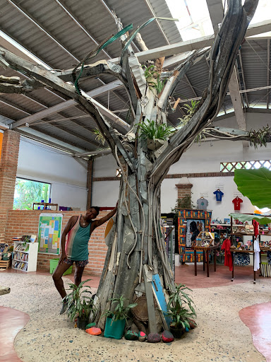 Entreamigos - Visual