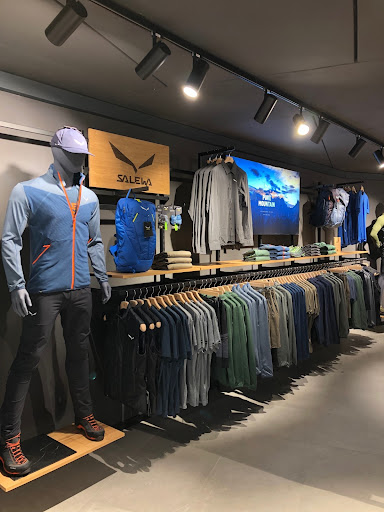 Mountain Shop Rosengarten - Thumbnail