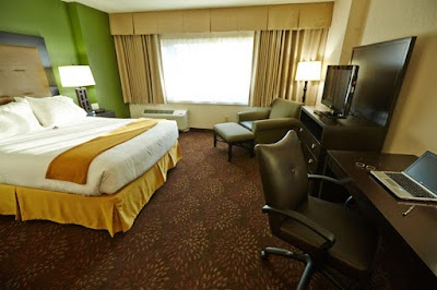 Holiday Inn Express Knadle Hall