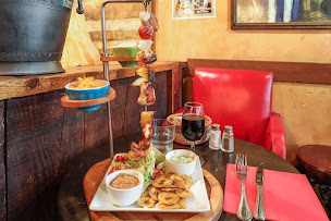 Photo n°11 de Cubana Café , Soirées Salsa, Bar à Cocktails, Bar de nuit, Fumoir, Restaurant Montparnasse, Evjf,Evg. à Paris (Restaurant de tapas)