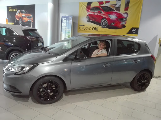 AUTOSUD OPEL MILANO Gallery - Italy
