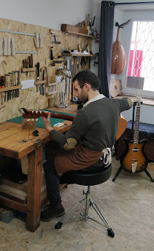 ATB Luthier 44 Rue de la République, 58300 Decize, France