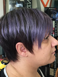 Photo n°7 de F B Coiffure à Firminy (Salon de coiffure)