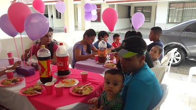 Photos of Sala Eventos Bounce House