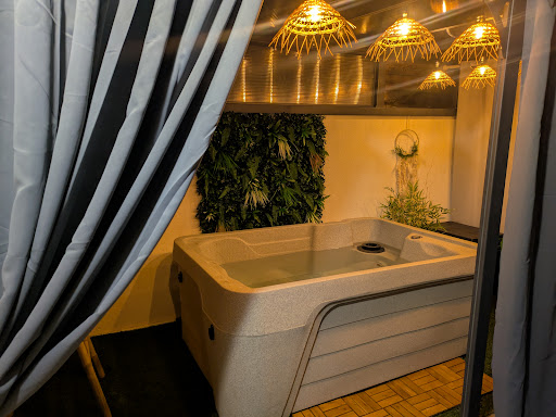 Photo de L'Escapade Nature et Gourmande - Gîtes et chambres d'hôtes à Pujaudran (32600)