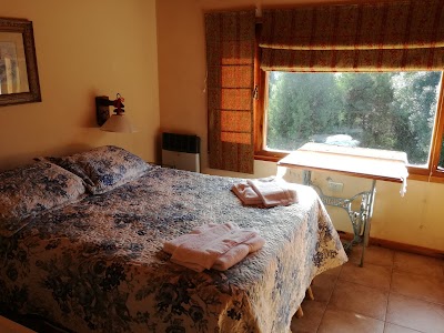 Photos of Alojamiento en Bariloche - Bungalows y caba&ntilde;as Arauco Hue - zona Llao LLao