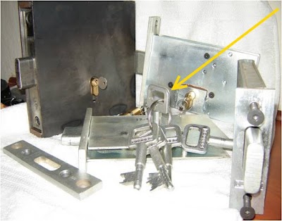 Photos of R B Locksmiths