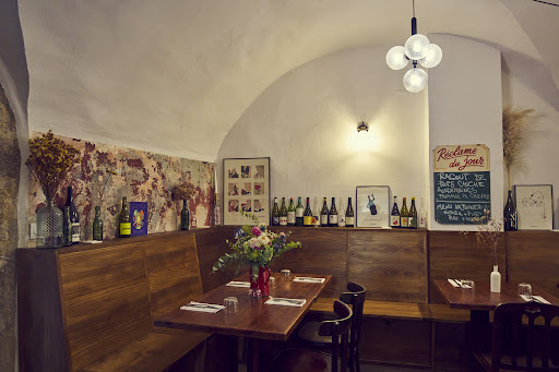 Léone - Bistro & Vins