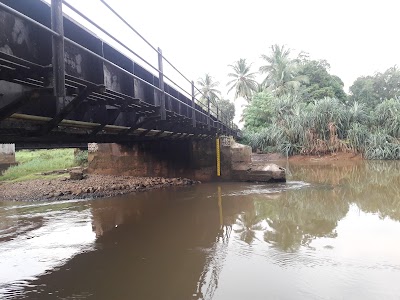 Photos of Daraluwa Railway Station