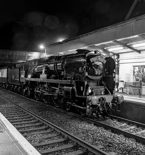 Crowthorne - Visual