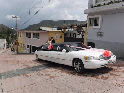 Photos of Limo Goliat