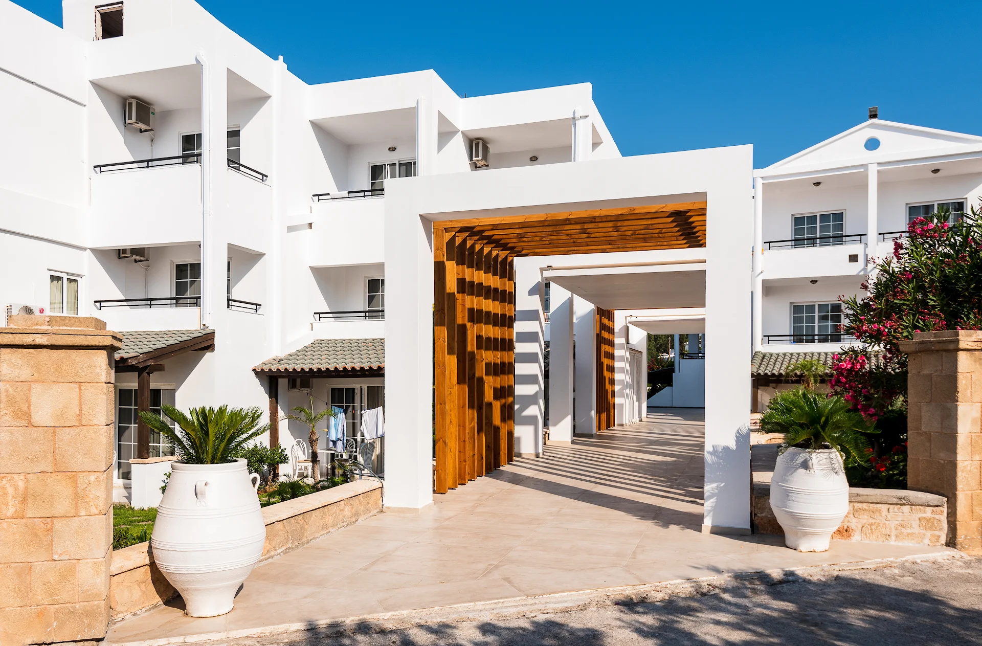 Elvita Hotel