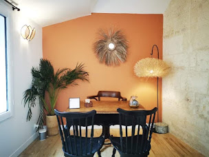 Photo n°1 de Ostéopathe Bordeaux Nansouty - Capucine Pitel à Bordeaux (Ostéopathe)