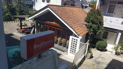Photos of RedDoorz near Parahyangan University